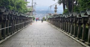 宝山寺参道3